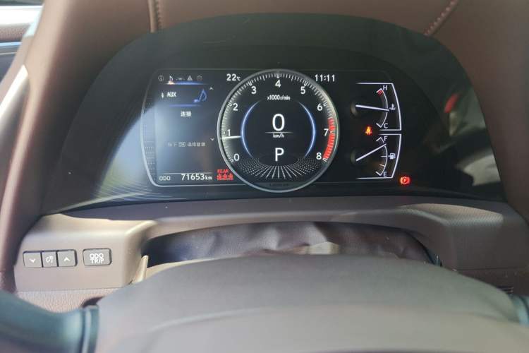Used Lexus ES 2020 200 Excellence Edition Odometer Close Up