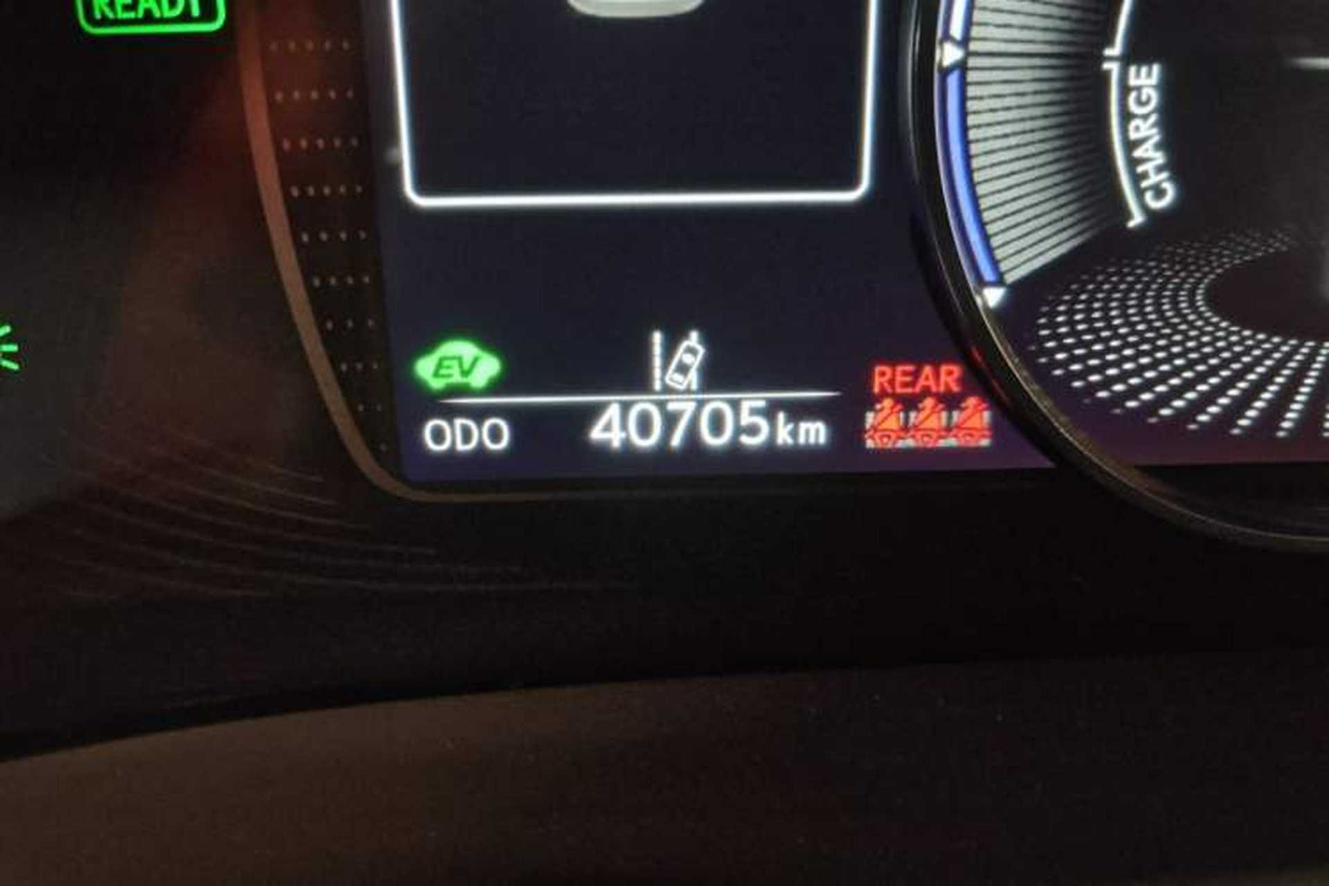 Used Lexus ES 2020 300h Executive Edition Odometer Close Up