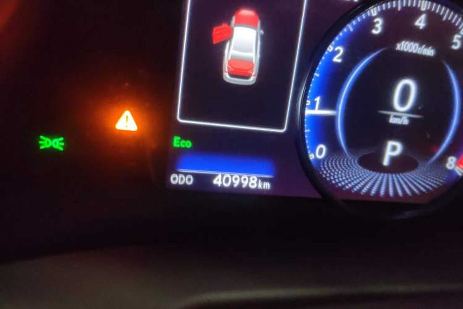Used Lexus ES 2020 200 Excellence Edition Odometer Close Up