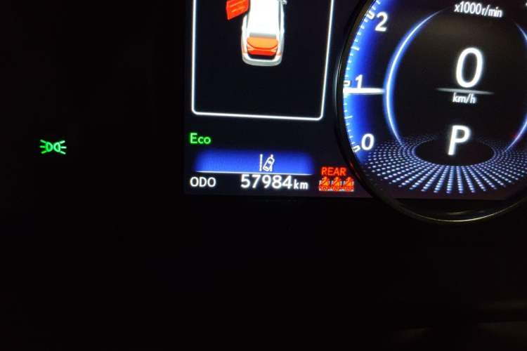 Used Lexus ES 2020 200 Excellence Edition Odometer Close Up