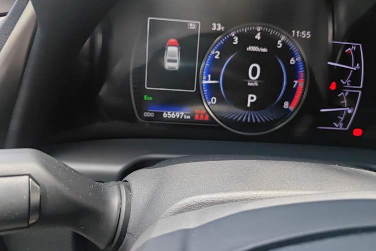 Used Lexus ES 2020 200 Excellence Edition Odometer Close Up