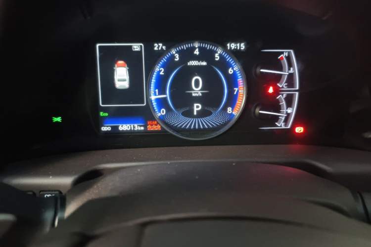 Used Lexus ES 2020 200 Excellence Edition Odometer Close Up