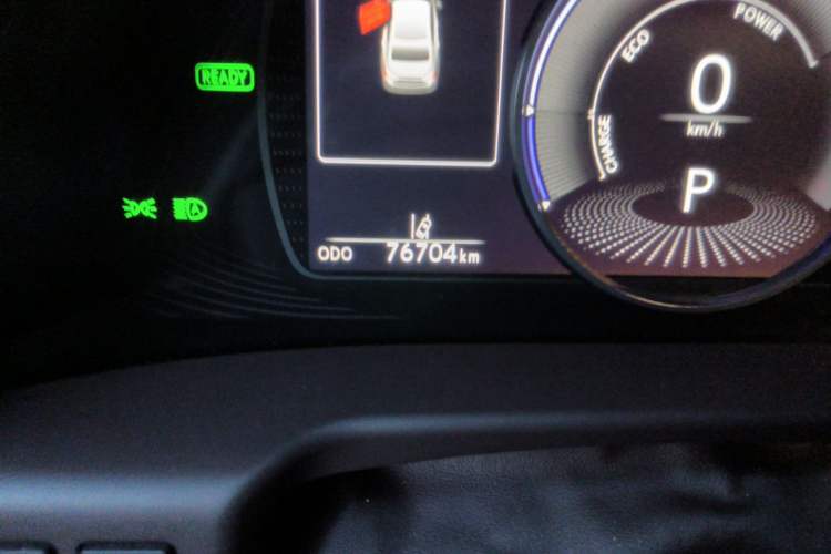 Used Lexus ES 2020 300h Premium Edition Odometer Close Up