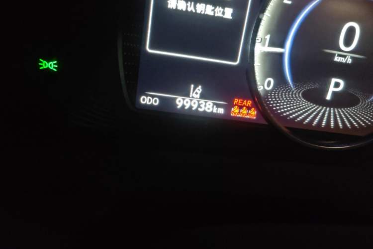 Used Lexus ES 2020 200 Excellence Edition Odometer Close Up