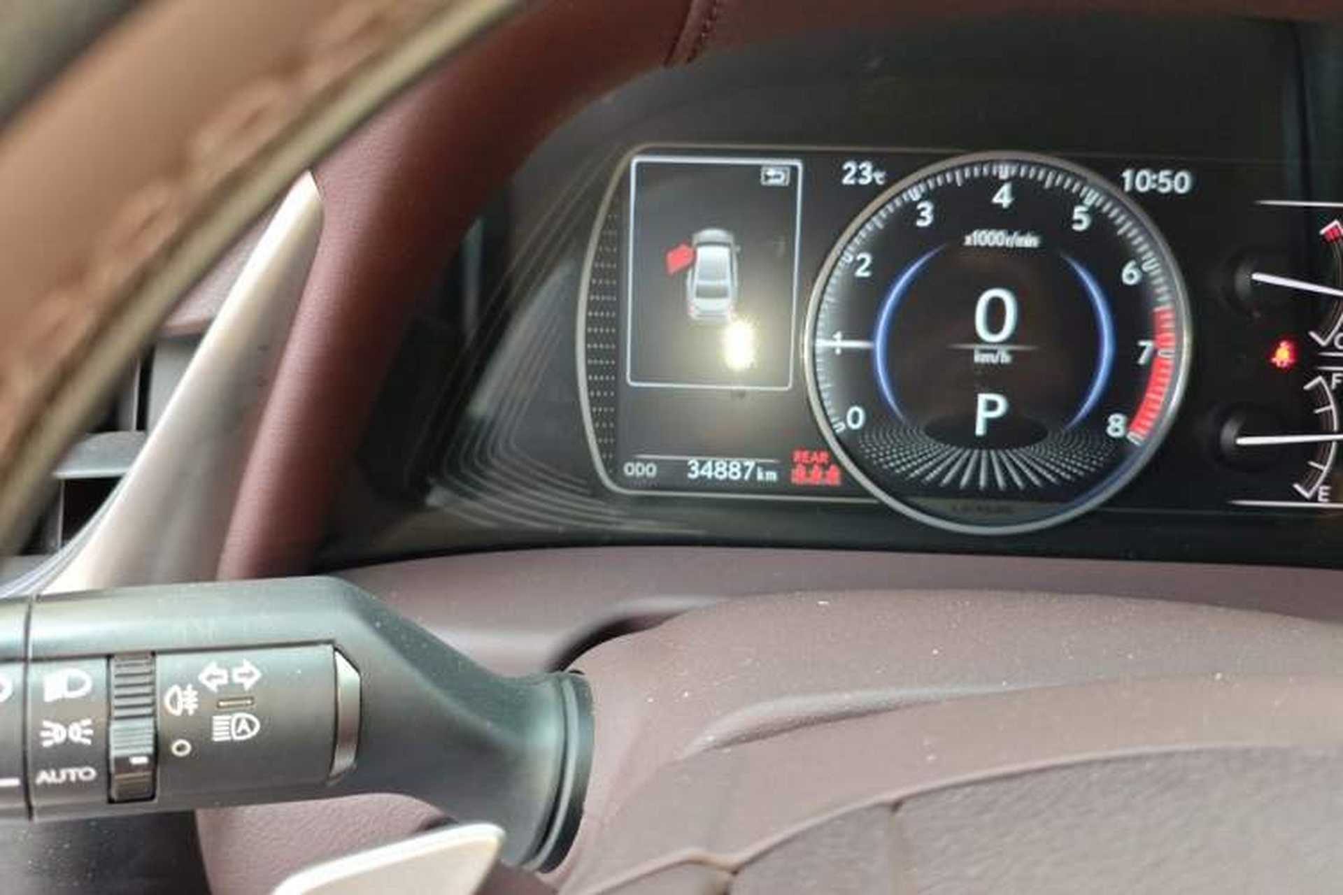 Used Lexus ES 2020 200 Excellence Edition Odometer Close Up