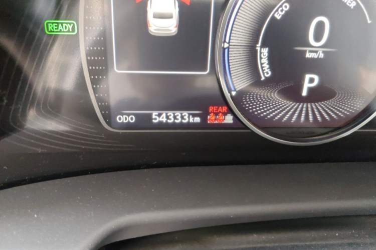 Used Lexus ES 2020 300h Deluxe Edition Odometer Close Up