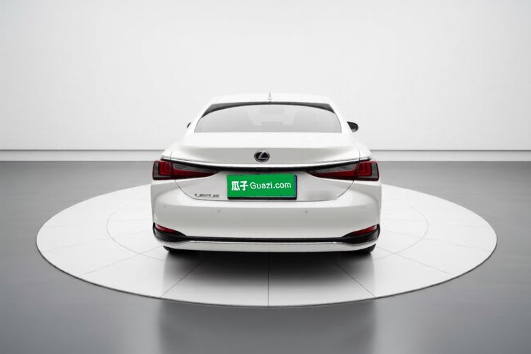 Used Lexus ES 2020 200 Luxury Edition Rear