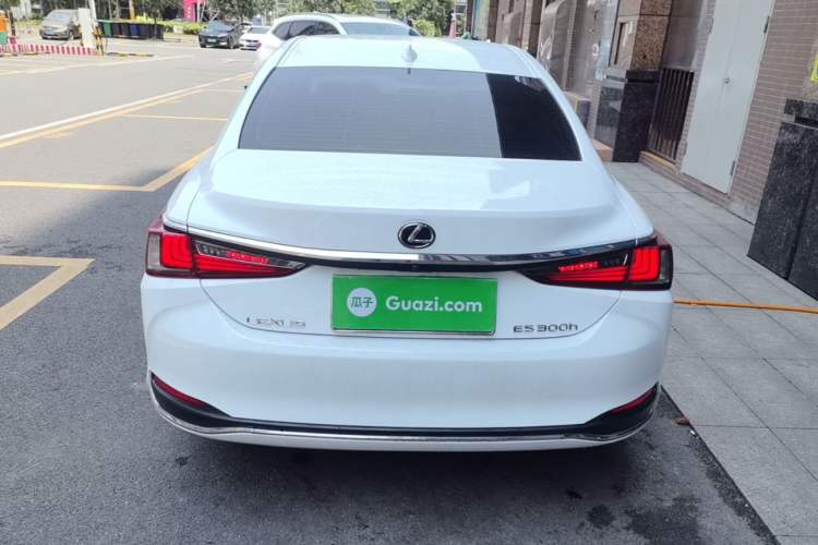 Used Lexus ES 2020 200 Excellence Edition Rear