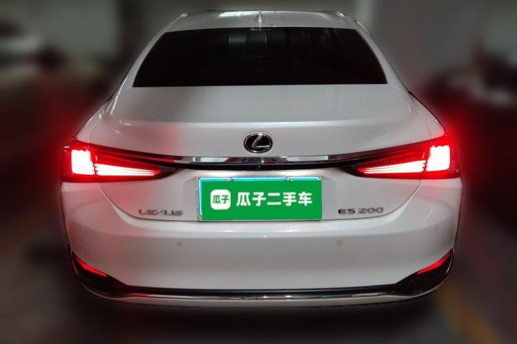 Used Lexus ES 2020 200 Excellence Edition Rear