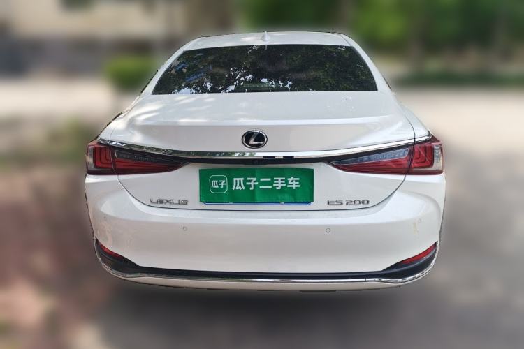 Used Lexus ES 2020 200 Excellence Edition Rear