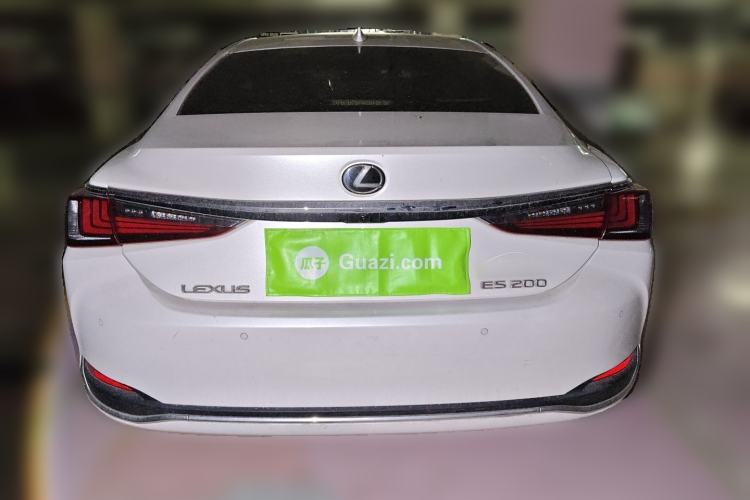 Used Lexus ES 2020 200 Luxury Edition Rear