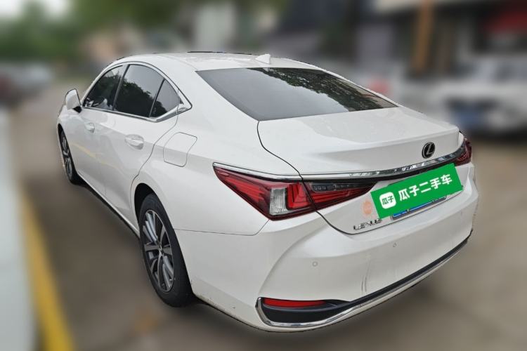 Used Lexus ES 2020 200 Excellence Edition Rear Left 45 Deg