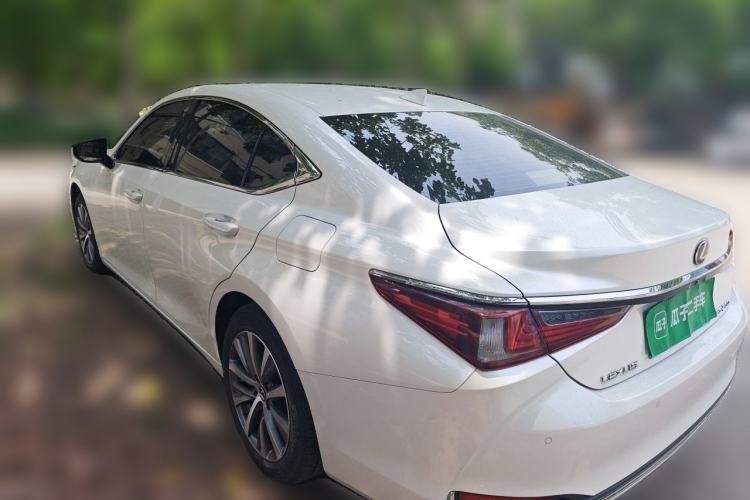 Used Lexus ES 2020 200 Excellence Edition Rear Left 45 Deg