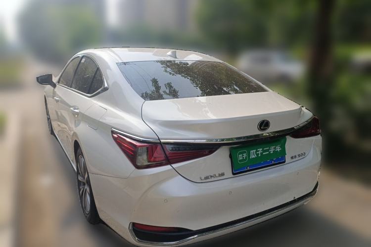 Used Lexus ES 2020 200 Excellence Edition Rear Left 45 Deg