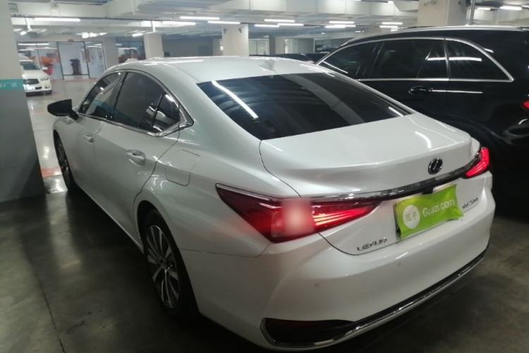 Used Lexus ES 2020 200 Excellence Edition Rear Left 45 Deg