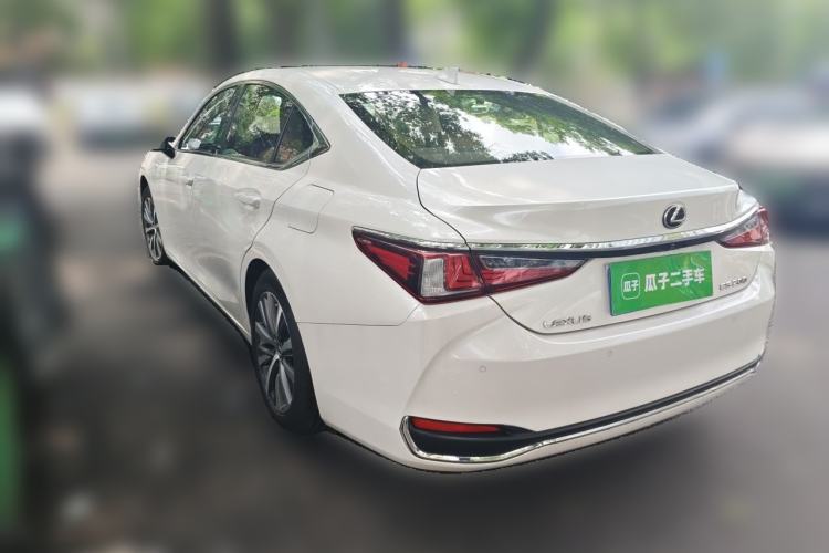 Used Lexus ES 2020 200 Luxury Edition Rear Left 45 Deg