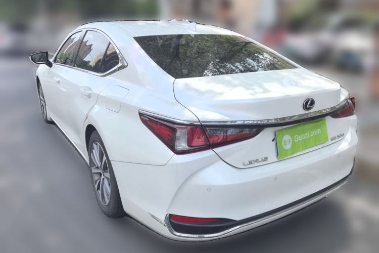 Used Lexus ES 2020 200 Excellence Edition Rear Left 45 Deg