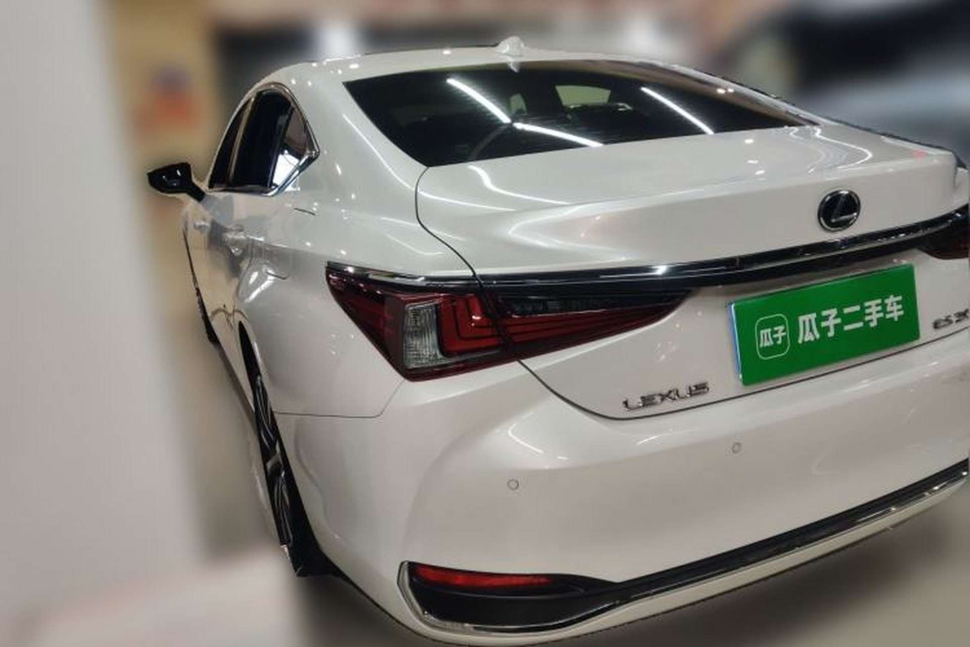 Used Lexus ES 2020 200 Excellence Edition Rear Left 45 Deg