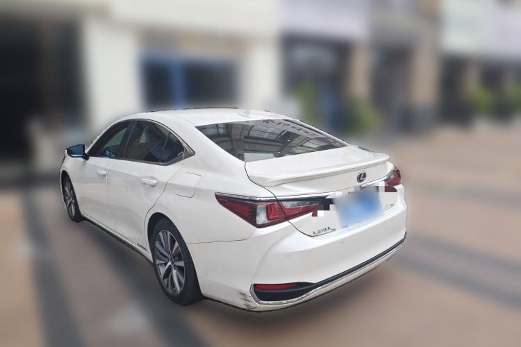 Used Lexus ES 2020 300h Premier Edition Rear Left 45 Deg