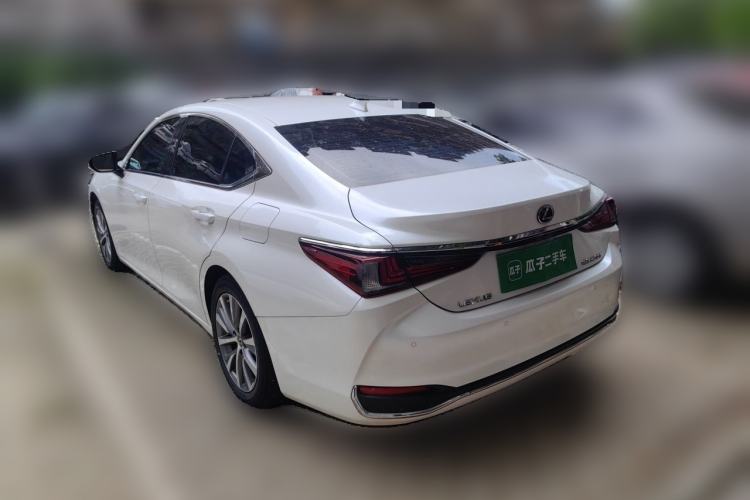 Used Lexus ES 2020 200 Excellence Edition Rear Left 45 Deg