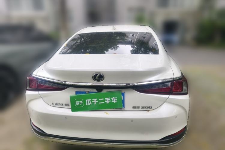 Used Lexus ES 2020 200 Excellence Edition Rear