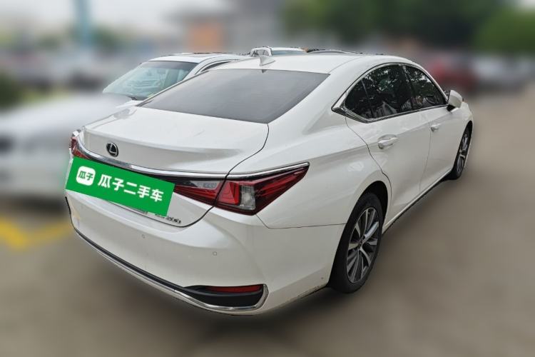 Used Lexus ES 2020 200 Excellence Edition Rear Right 45 Deg