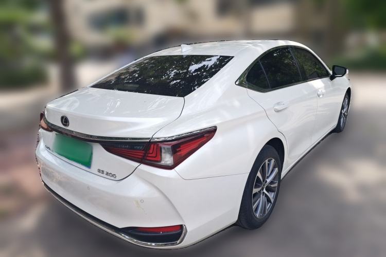Used Lexus ES 2020 200 Excellence Edition Rear Right 45 Deg