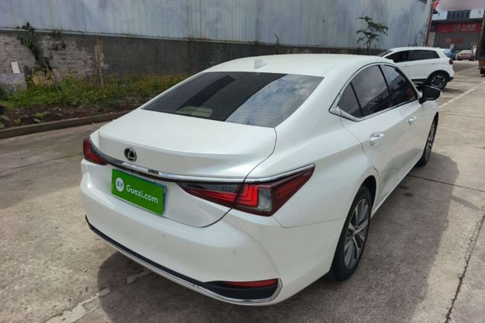 Used Lexus ES 2020 200 Excellence Edition Rear Right 45 Deg