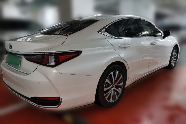Used Lexus ES 2020 200 Excellence Edition Rear Right 45 Deg
