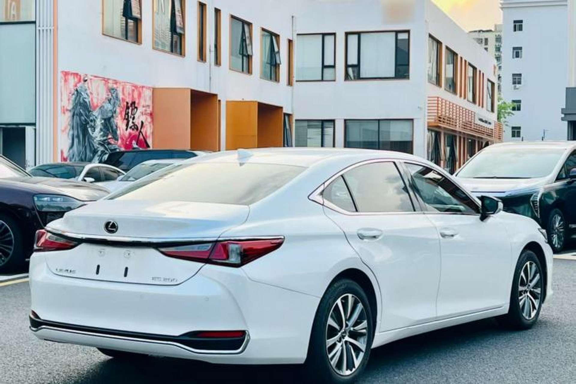 Used Lexus ES 2020 200 Excellence Edition Rear Right 45 Deg