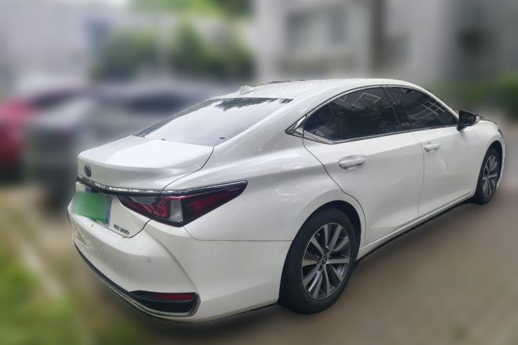 Used Lexus ES 2020 200 Excellence Edition Rear Right 45 Deg