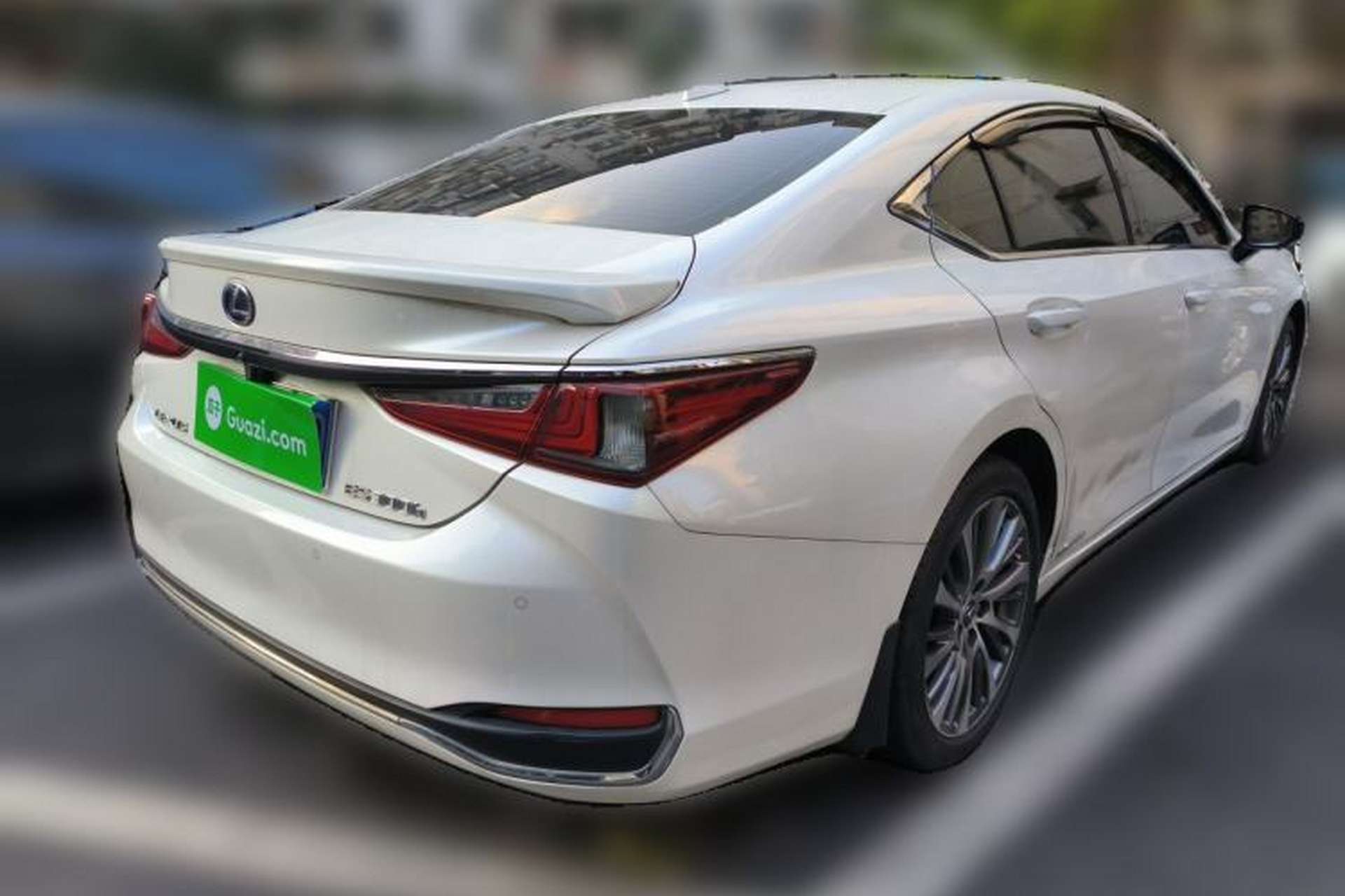 Used Lexus ES 2020 300h Premium Edition Rear Right 45 Deg