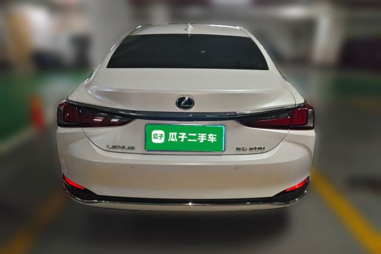 Used Lexus ES 2020 200 Luxury Edition Rear