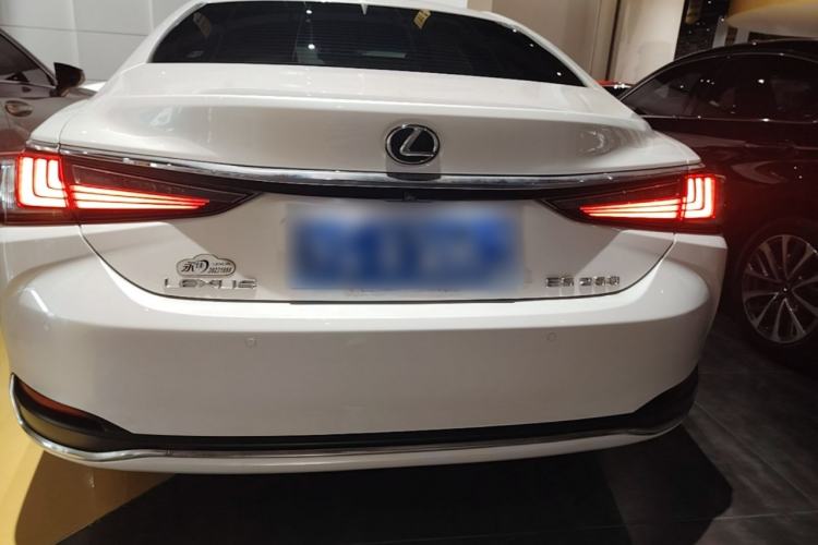 Used Lexus ES 2020 260 Excellence Edition Rear