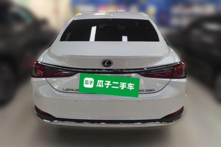 Used Lexus ES 2020 200 Excellence Edition Rear
