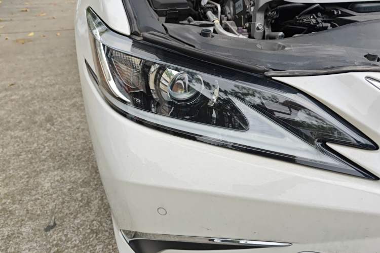 Used Lexus ES 2020 200 Excellence Edition Right Front Headlight