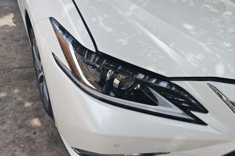Used Lexus ES 2020 200 Excellence Edition Right Front Headlight