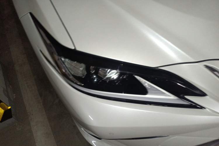 Used Lexus ES 2020 200 Excellence Edition Right Front Headlight