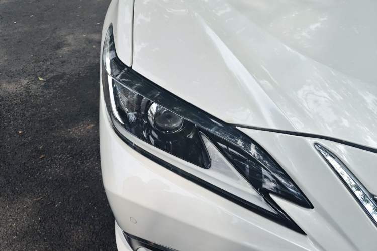 Used Lexus ES 2020 200 Luxury Edition Right Front Headlight