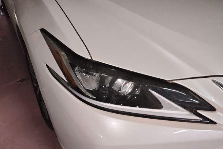 Used Lexus ES 2020 200 Luxury Edition Right Front Headlight