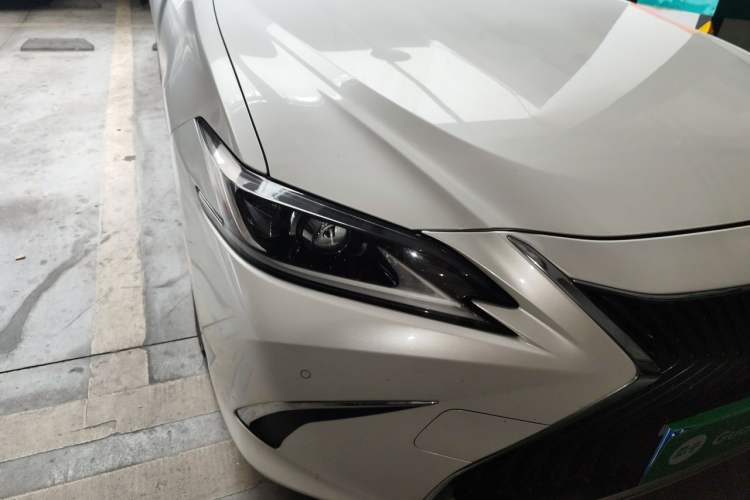 Used Lexus ES 2020 200 Excellence Edition Right Front Headlight