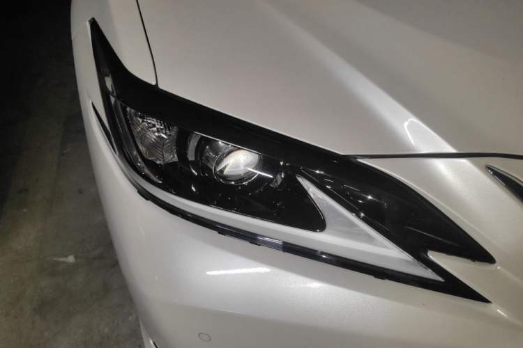 Used Lexus ES 2020 200 Excellence Edition Right Front Headlight