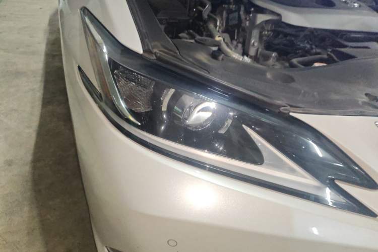 Used Lexus ES 2020 200 Excellence Edition Right Front Headlight