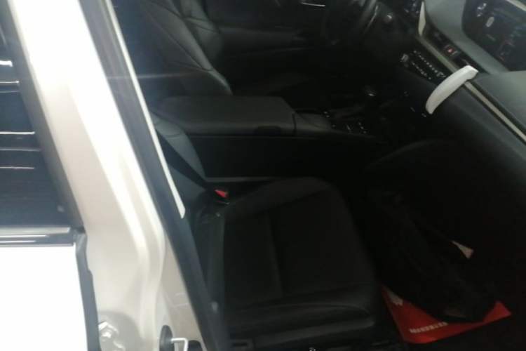 Used Lexus ES 2020 200 Excellence Edition Right Front Seat