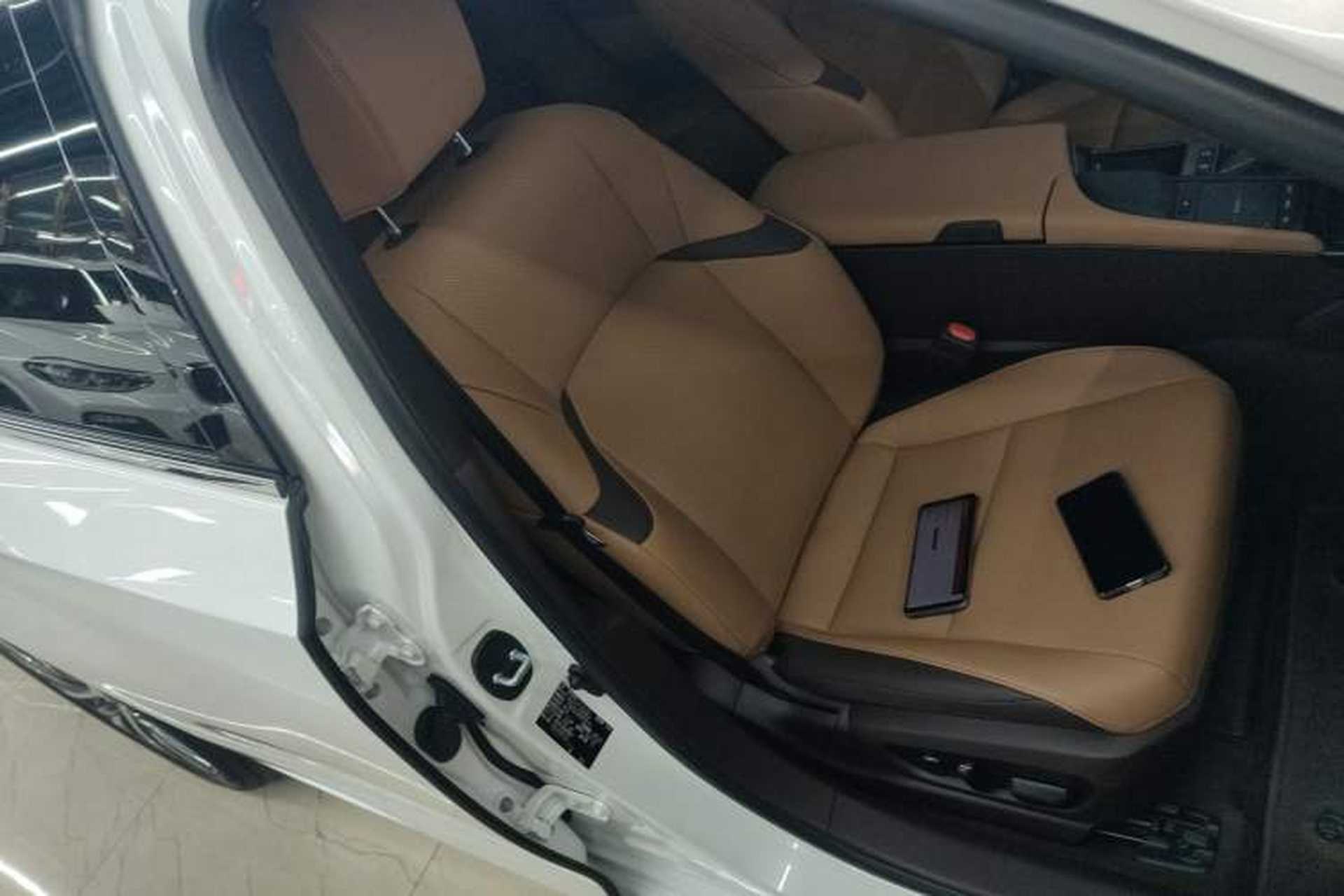 Used Lexus ES 2020 200 Excellence Edition Right Front Seat