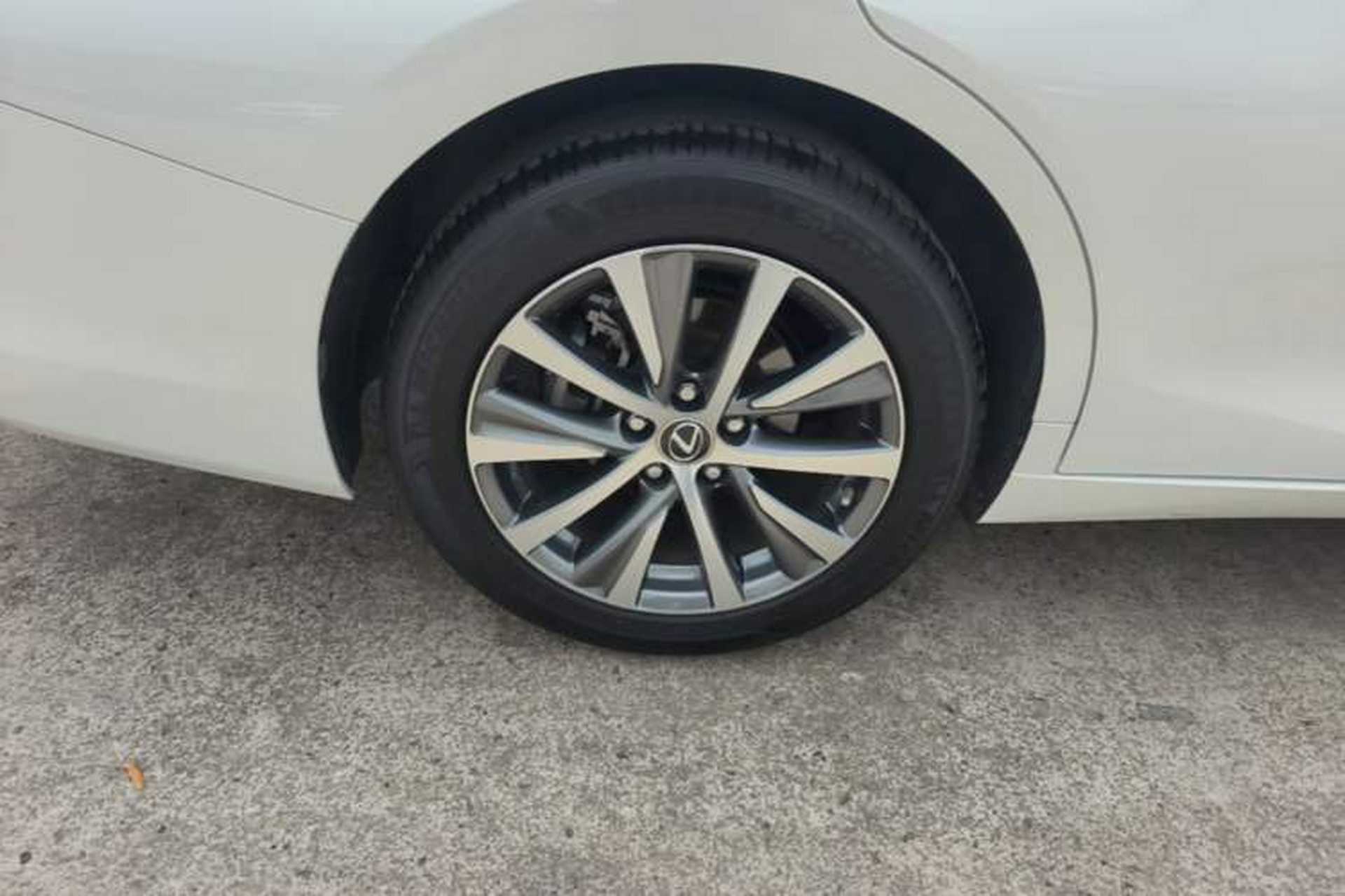 Used Lexus ES 2020 200 Excellence Edition Right Rear Wheel Hub