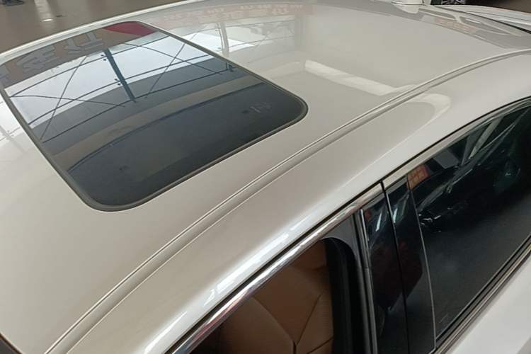 Used Lexus ES 2020 300h Premier Edition Roof