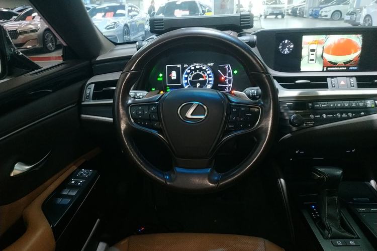 Used Lexus ES 2020 300h Premier Edition Steering Wheel