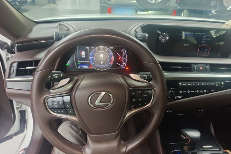 Used Lexus ES 2020 260 Excellence Edition Steering Wheel