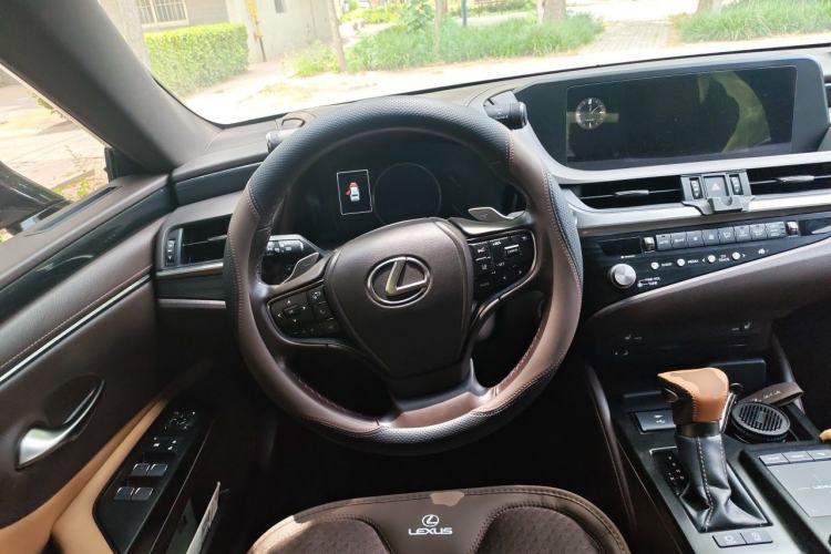 Used Lexus ES 2020 200 Excellence Edition Steering Wheel